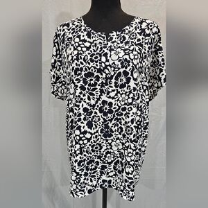 Short sleeve navy and white blouse